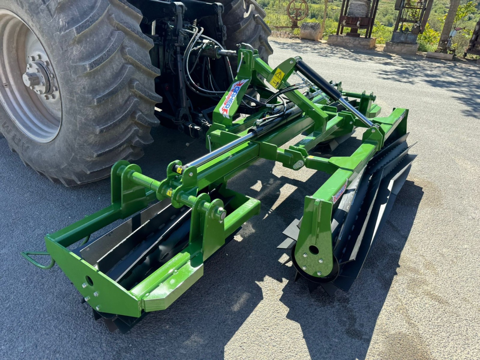 Rodillo extensible 3 cuerpos cuchillas de 2,6 a 4,4m